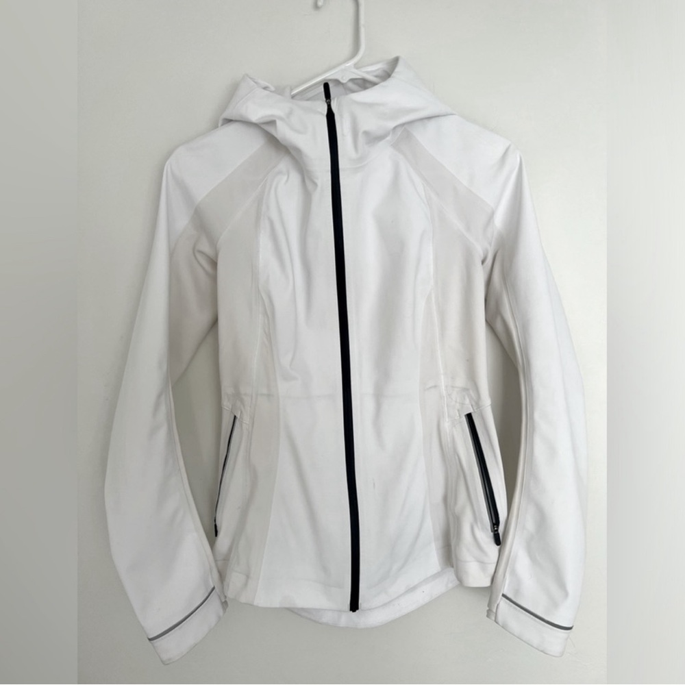 Lululemon White Water Resistant Jacket [Sz. 4]